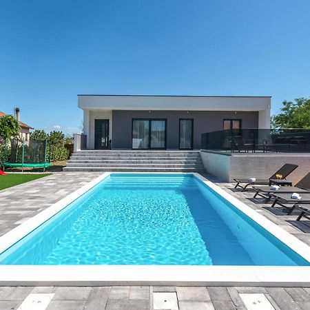 3 Bedroom Beautiful Home In Rastane Donje Donje Rastane ภายนอก รูปภาพ