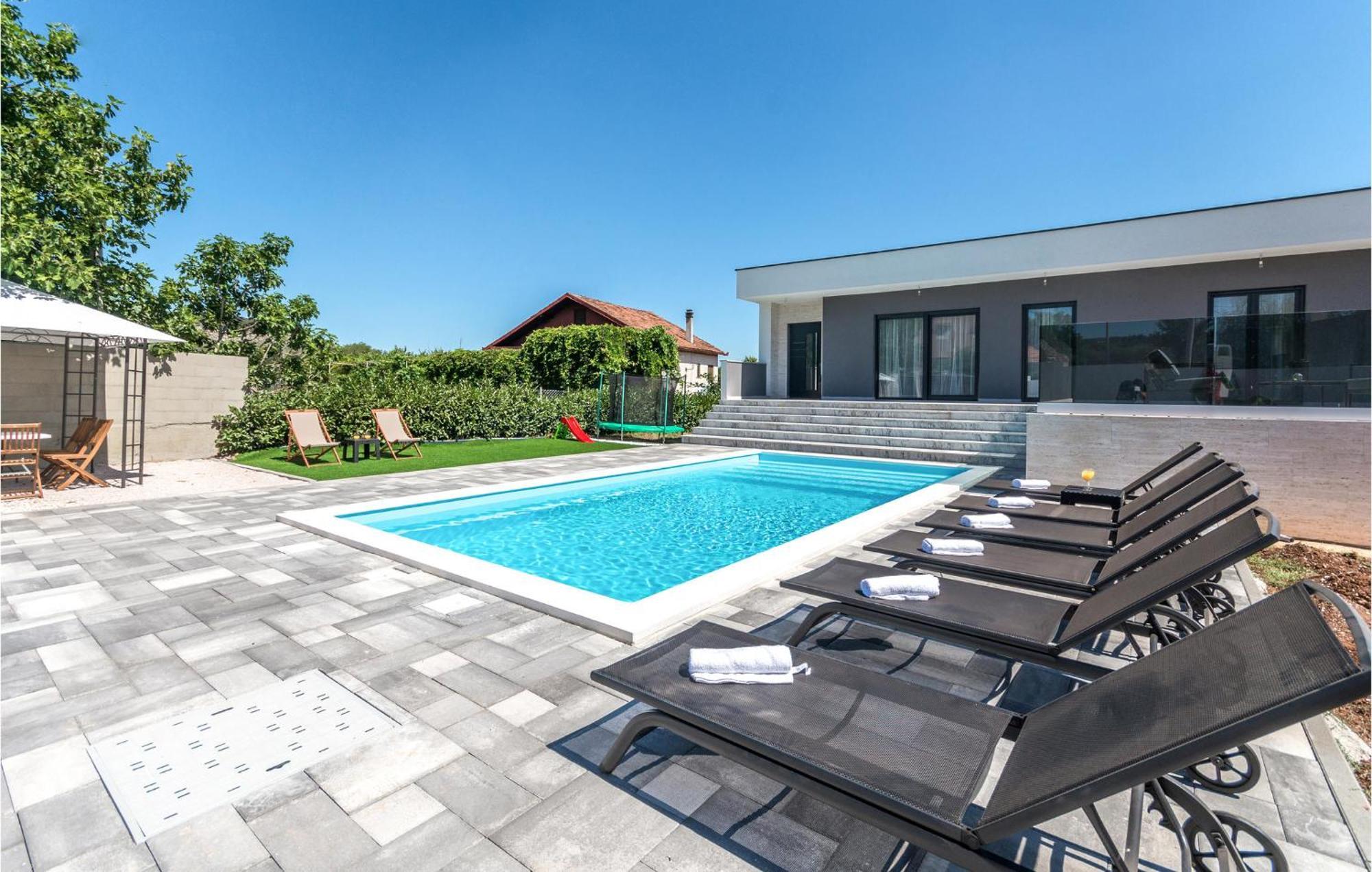 3 Bedroom Beautiful Home In Rastane Donje Donje Rastane ภายนอก รูปภาพ